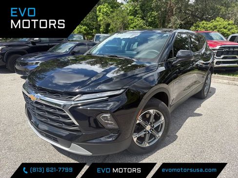 Used 2023 Chevrolet Blazer LT FWD image 1