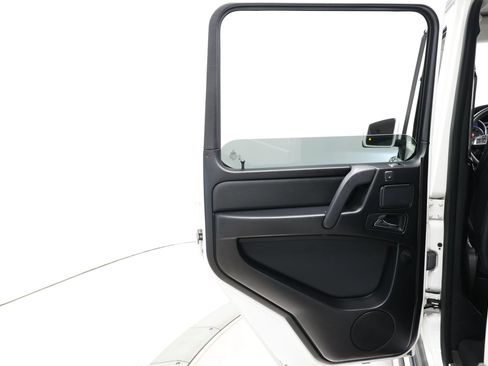 Used 2017 Mercedes-Benz G 550 image 35