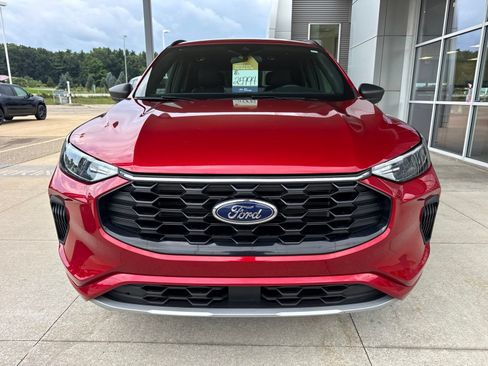 Certified 2024 Ford Escape ST-Line w/ Tech Pack #1 AWD/4WD image 11