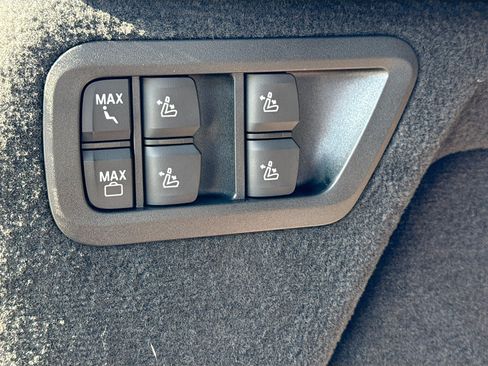 New 2026 BMW ALPINA XB7 AWD/4WD image 13