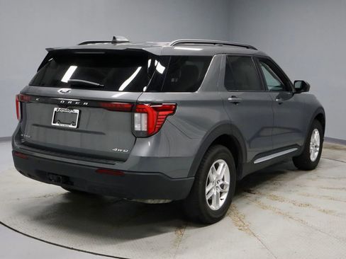 Certified 2025 Ford Explorer Active AWD/4WD image 11