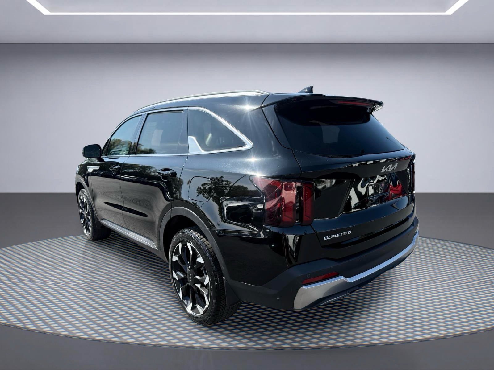 Used 2025 Kia Sorento X-Line EX AWD/4WD image 4