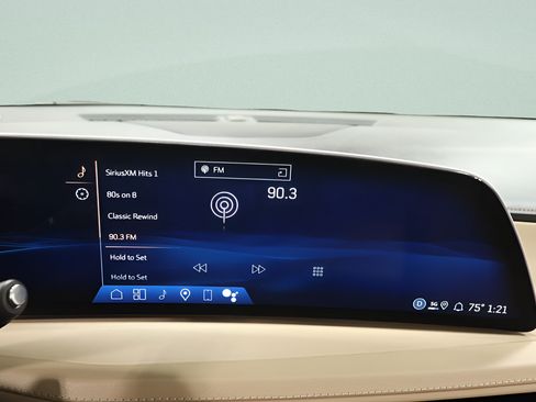 Used 2024 Cadillac XT4 Luxury FWD image 10
