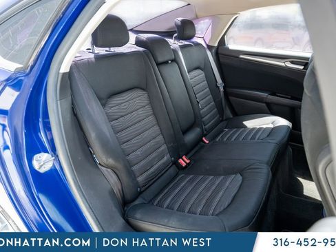 Used 2016 Ford Fusion SE FWD image 22