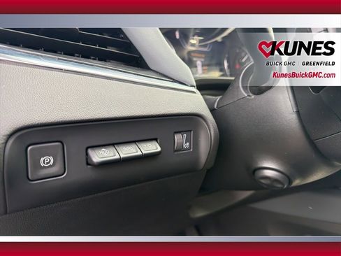 Used 2024 Buick Enclave Premium image 18