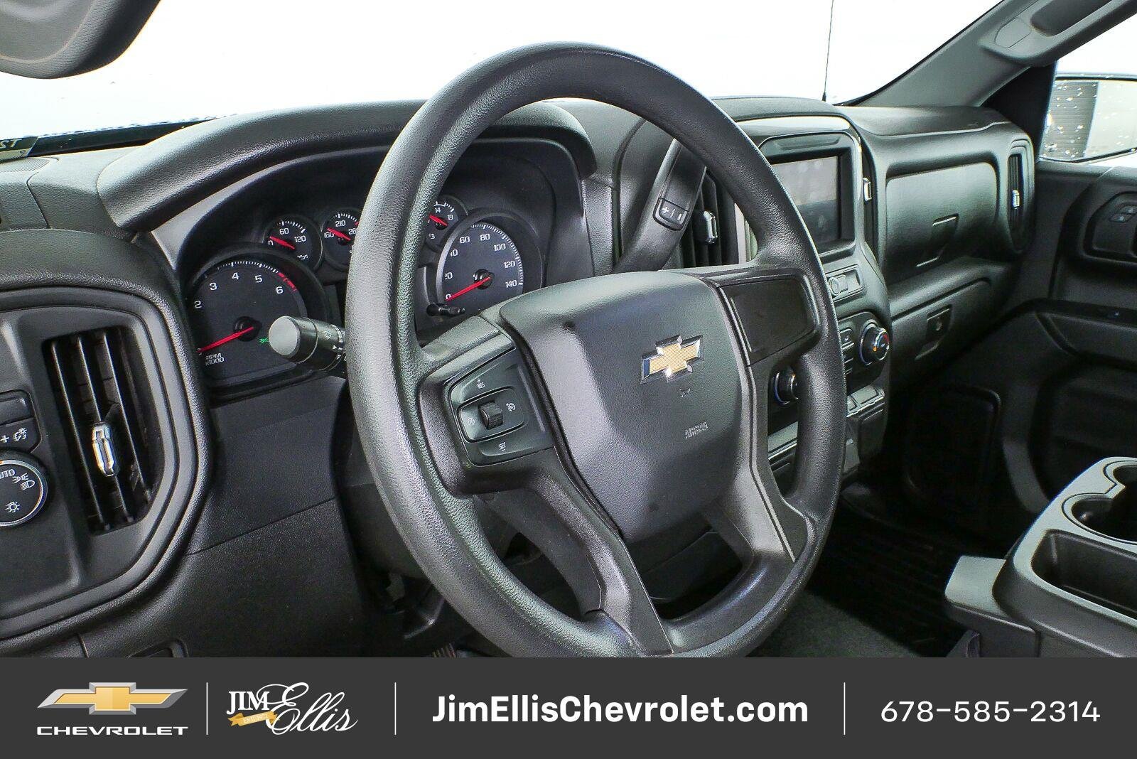 Certified 2020 Chevrolet Silverado 1500 Custom w/ Custom Value Package RWD image 4