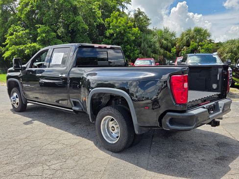 Used 2022 Chevrolet Silverado 3500 High Country AWD/4WD image 3