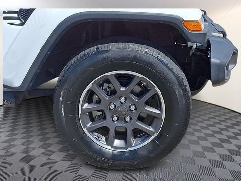 Used 2021 Jeep Gladiator Sport w/ Quick Order Package 24Q 80Th AWD/4WD image 9