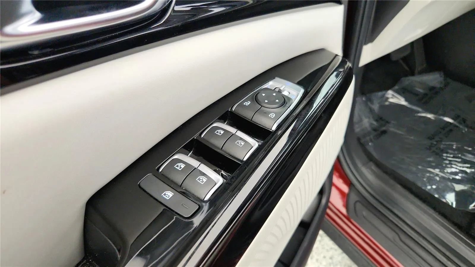 Used 2022 Kia Carnival SX Prestige FWD image 23
