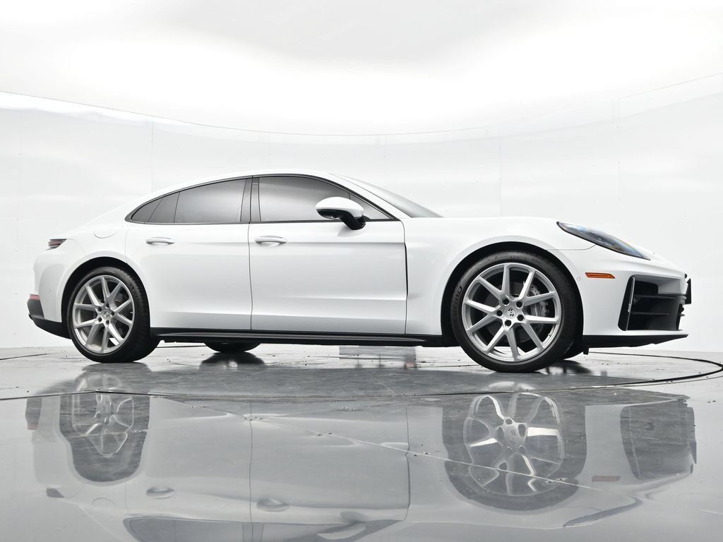 Certified 2024 Porsche Panamera 4 AWD/4WD image 25