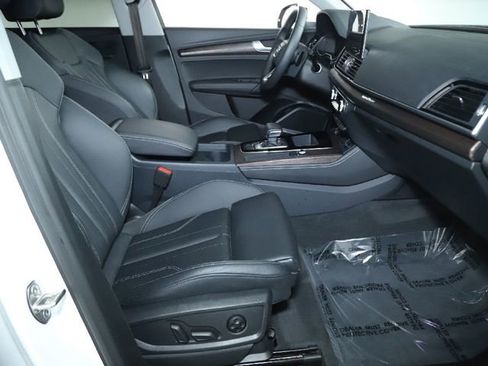 Used 2024 Audi Q5 2.0T Premium Plus image 33