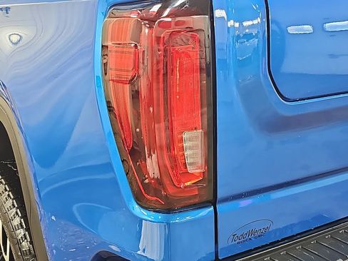 Certified 2023 GMC Sierra 1500 AT4 w/ AT4 Preferred Package image 40