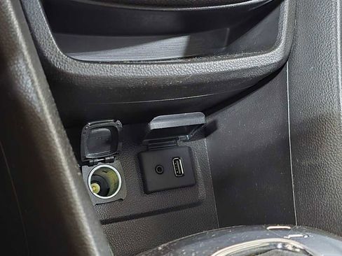 Used 2015 Buick Encore AWD image 32