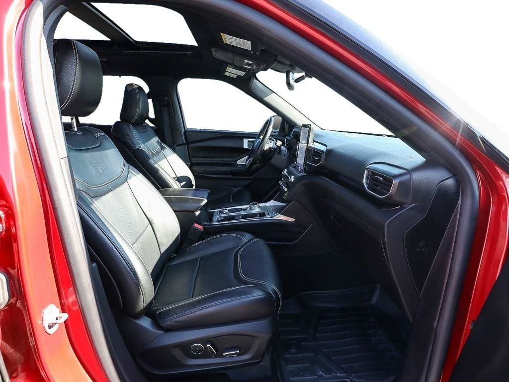 Used 2020 Ford Explorer ST w/ ST Street Pack AWD/4WD image 23
