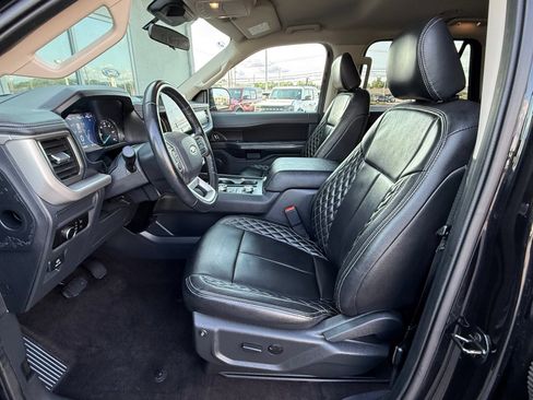 Used 2023 Ford Expedition XL AWD/4WD image 12