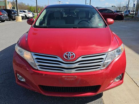 Used 2010 Toyota Venza AWD image 2