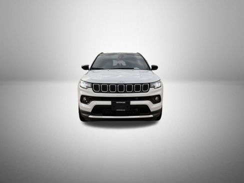 Used 2023 Jeep Compass Limited image 2