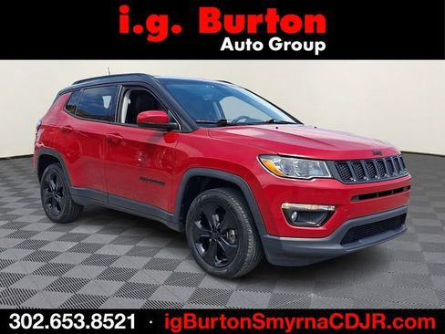 Used 2020 Jeep Compass Latitude AWD/4WD image 1