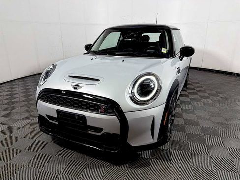 Certified 2023 MINI Cooper S FWD image 3