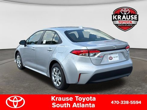 Used 2026 Toyota Corolla LE FWD image 8