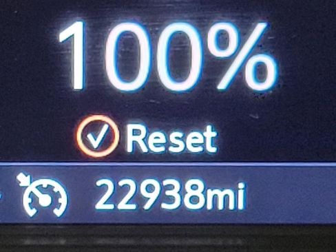 Used 2024 Buick Enclave Essence w/ Sport Touring Edition image 2