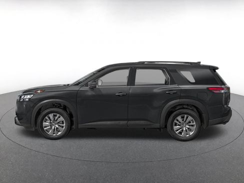 Used 2025 Nissan Pathfinder SV FWD image 3