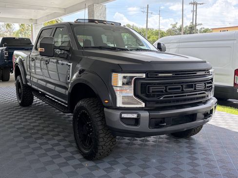 Used 2022 Ford F250 Lariat w/ Tremor Off-Road Package AWD/4WD image 4