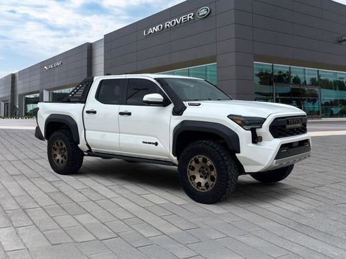 Used 2024 Toyota Tacoma 4x4 Double Cab Hybrid image 7