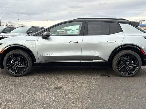 New 2026 Chevrolet Equinox EV RS image 8