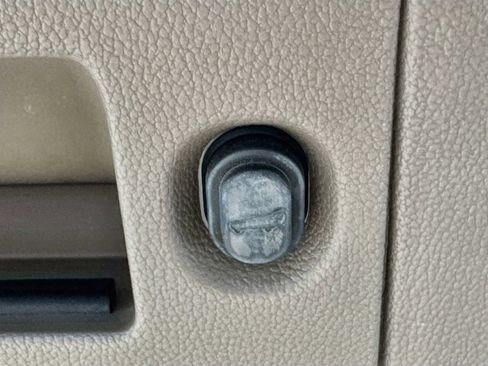 Used 2017 Chevrolet Tahoe Premier RWD image 32