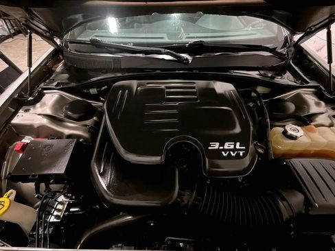 Used 2014 Chrysler 300 AWD w/ Driver Convenience Group image 28