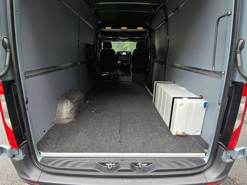 Used 2026 Mercedes-Benz Sprinter 2500 image 44