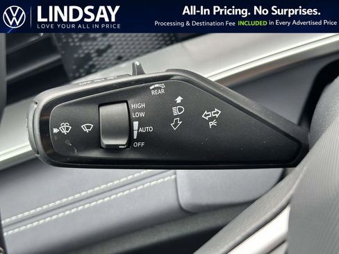 New 2026 Volkswagen Tiguan SE AWD/4WD image 18