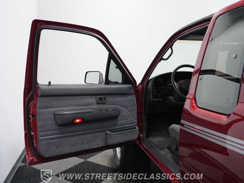 Used 1993 Toyota Pickup SR5 AWD/4WD image 34