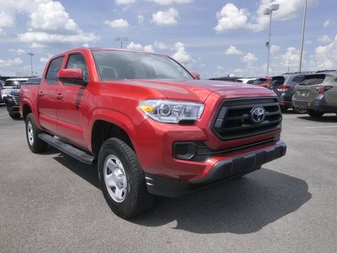 Used 2023 Toyota Tacoma SR AWD/4WD image 2