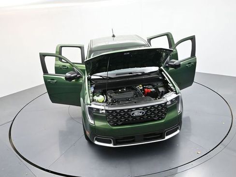 Used 2025 Ford Maverick Lariat w/ 4K Tow Package image 38