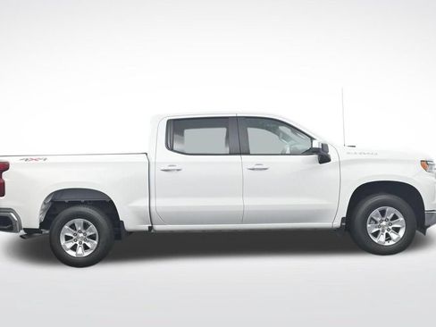 Used 2025 Chevrolet Silverado 1500 LT AWD/4WD image 4