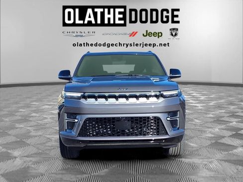 New 2026 Jeep Grand Wagoneer 4WD image 33