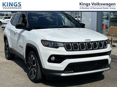 Used 2023 Jeep Compass Limited AWD/4WD image 1