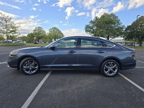 Used 2023 Honda Accord EX image 15