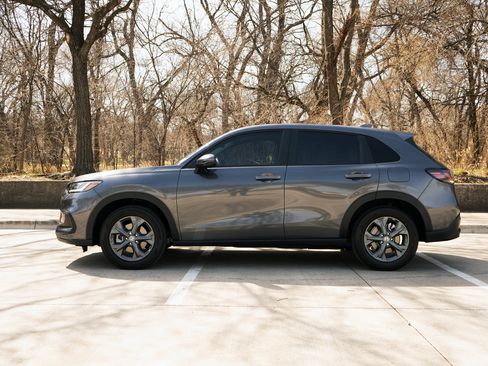 Used 2026 Honda HR-V LX image 6