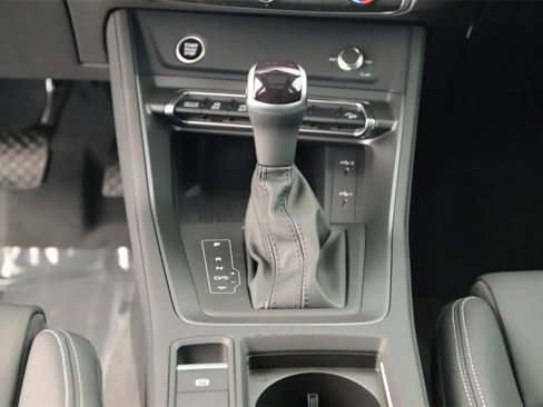 New 2025 Audi Q3 2.0T Premium image 21