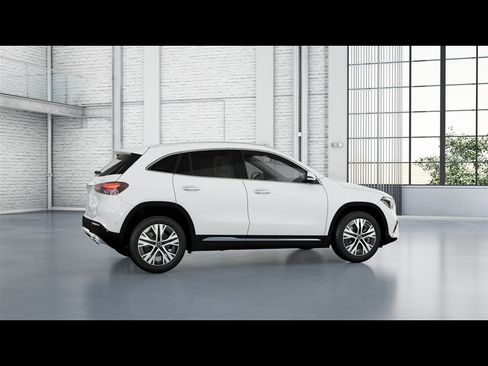 Certified 2026 Mercedes-Benz GLA 250 4MATIC image 13