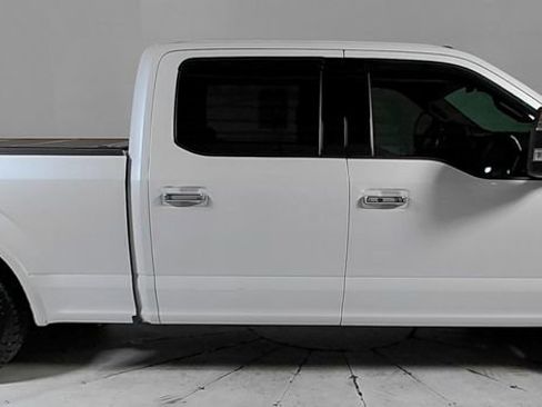 Used 2016 Ford F150 Lariat w/ Equipment Group 502A Luxury image 8