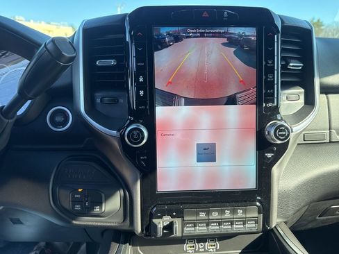 New 2025 RAM 2500 Big Horn AWD/4WD image 14