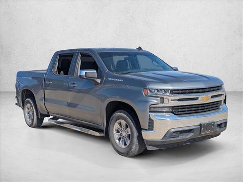 Used 2020 Chevrolet Silverado 1500 LT image 3