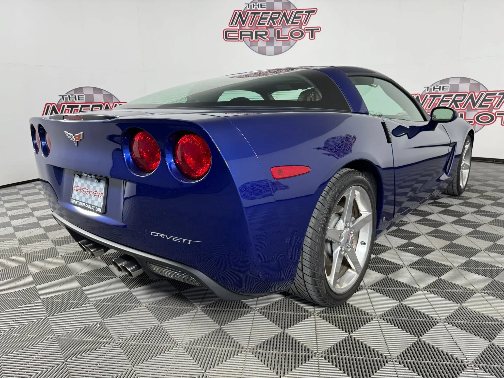 Used 2006 Chevrolet Corvette Coupe w/ Preferred Equipment Group RWD image 19