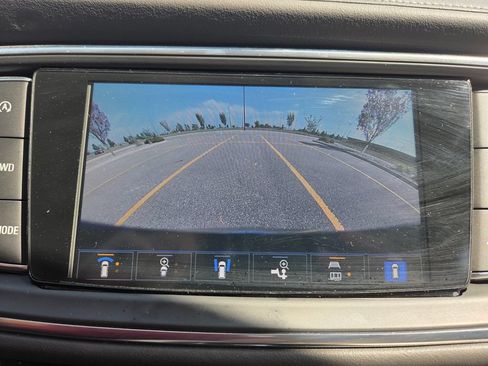 Used 2024 Buick Enclave Essence w/ Technology Package AWD/4WD image 25