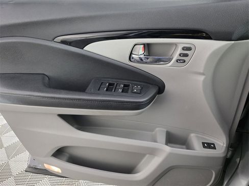 Used 2022 Honda Pilot Elite image 31