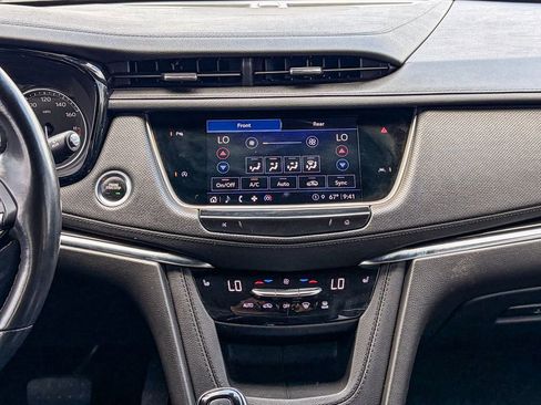 Used 2023 Cadillac XT6 Luxury FWD image 16